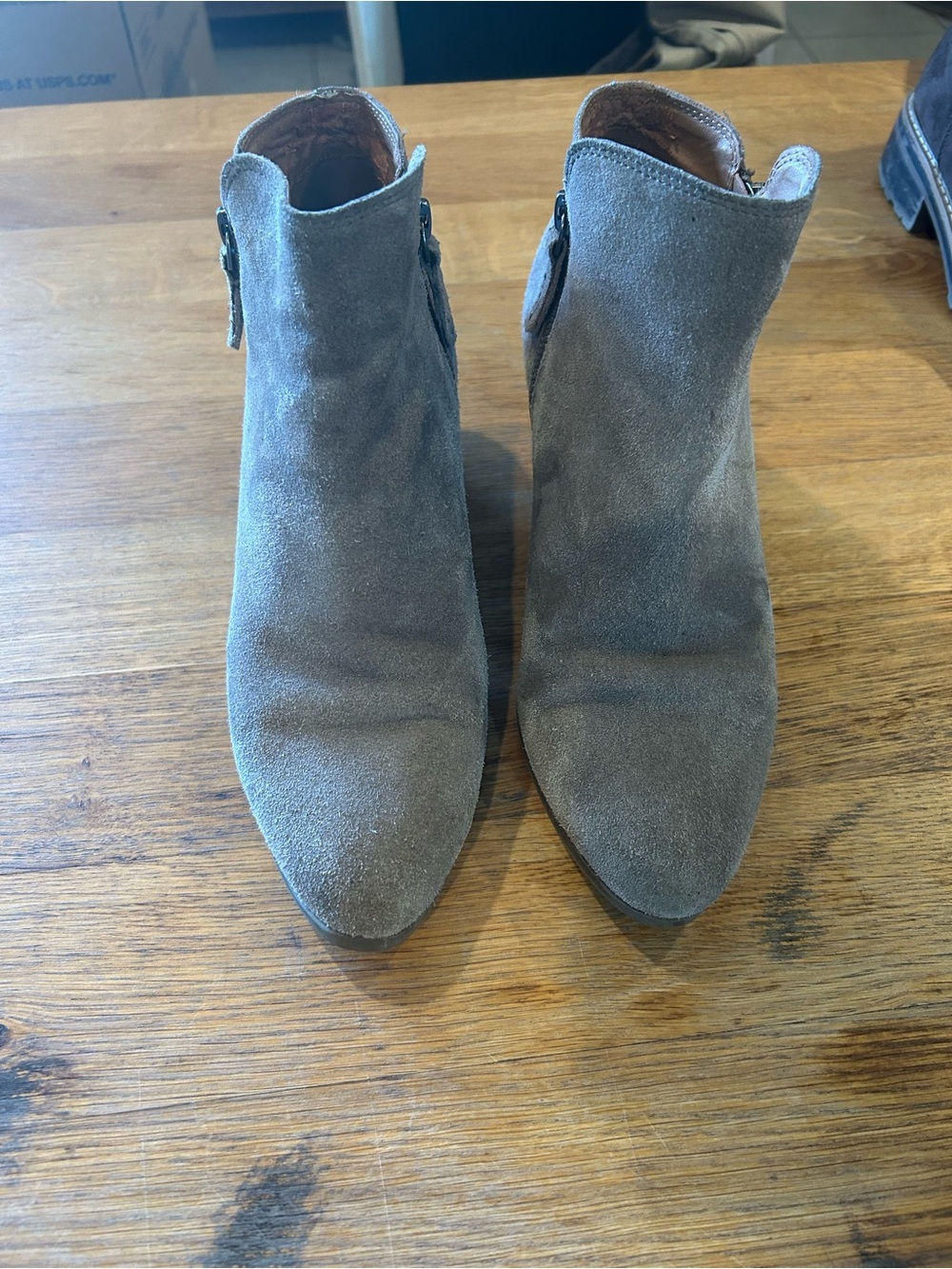 Women's Suede Ankle tan Frye Booties